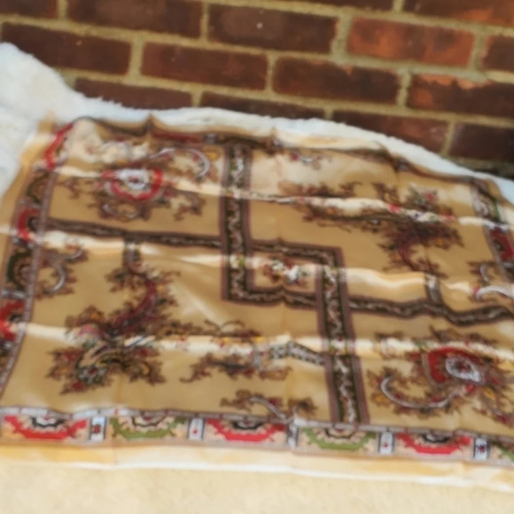 Vintage Golden Paisley scarf - Picture 4 of 8